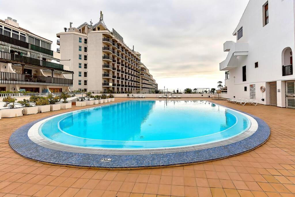 Modern Apartment In Parque Royal I, Playa Fanabe アデヘ エクステリア 写真