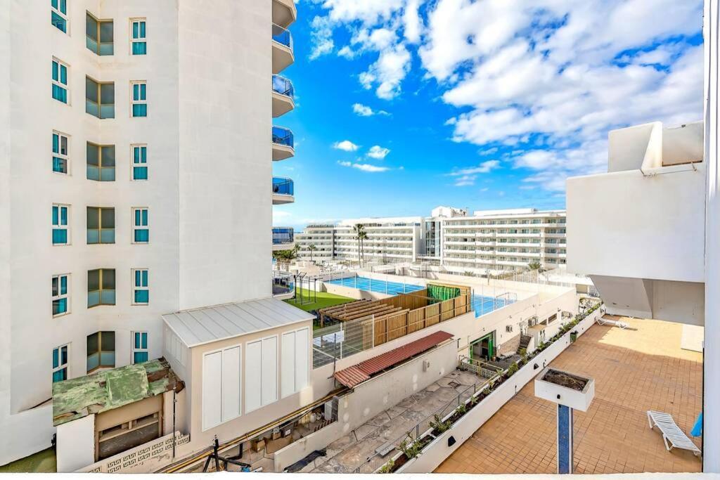 Modern Apartment In Parque Royal I, Playa Fanabe アデヘ エクステリア 写真